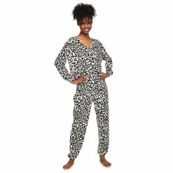 Juniors' SO® Boxy Long Sleeve Pajama Top & Pajama Pants Set -Cheap SO Store 5044482 Leopard Animal