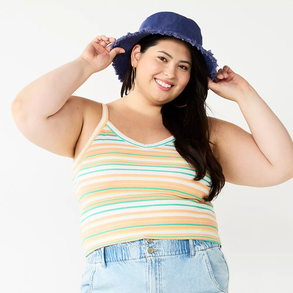 Juniors' Plus Size SO® Cropped Wide-Strap Cami 5 Juniors' Plus Size SO® Cropped Wide-Strap Cami - Image 5